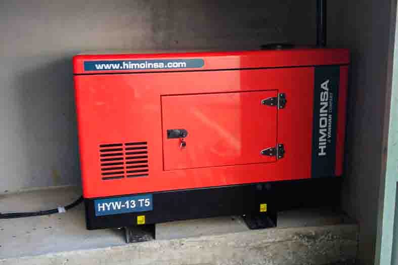 generator-listrik-mendukung-digitalisasi-sekolah